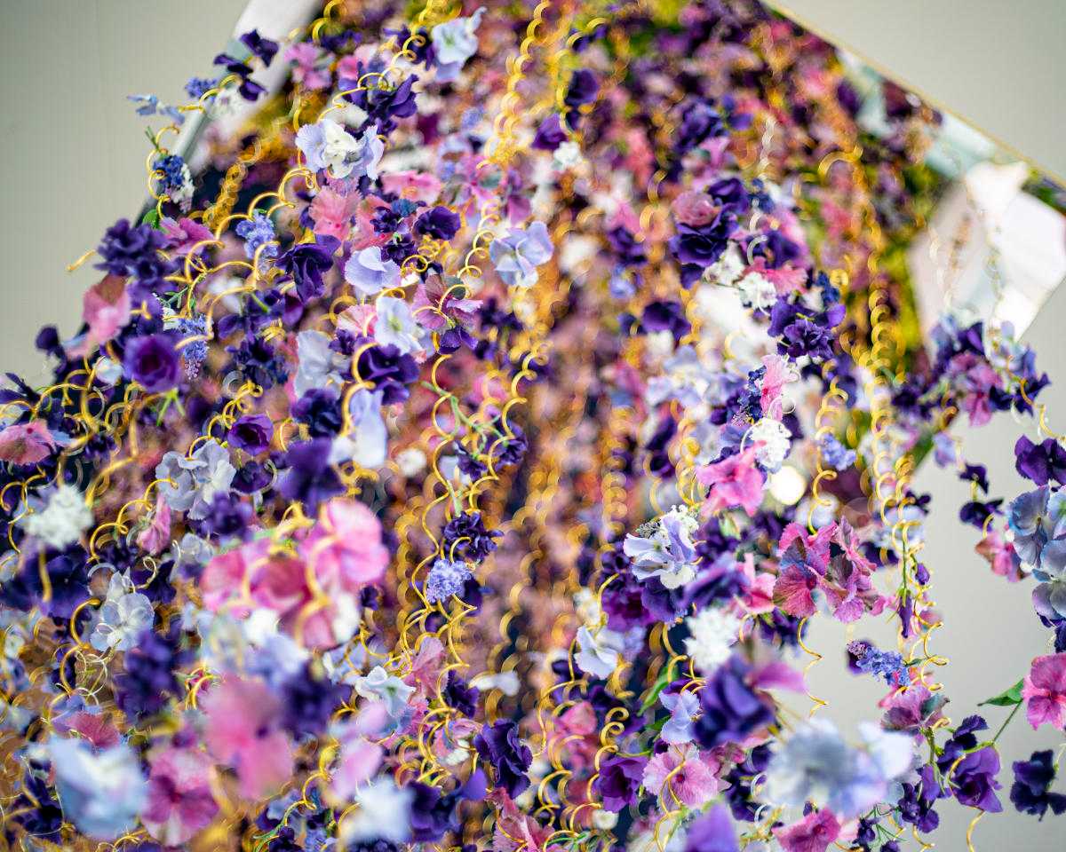 Floral Sculptures at Ascot Racecourse by Victoria Owen